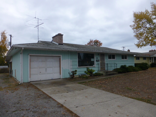 3005 W Francis Ave