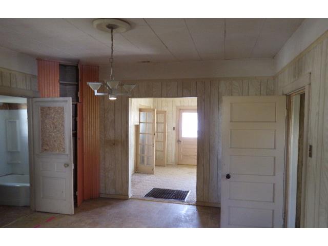 400 Watts St