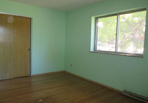 8789 Darnell Pl