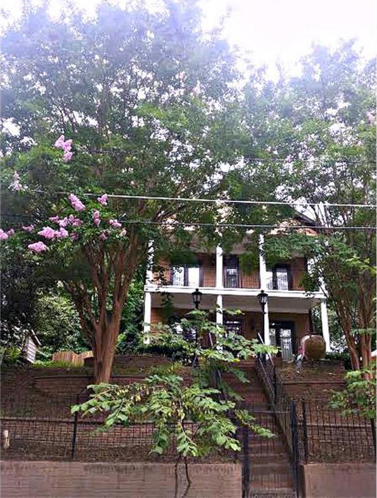 577 Rankin Street Ne