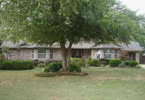 1823 Hickory Hills Dr