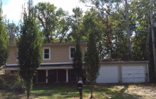 3942 Beach Dr