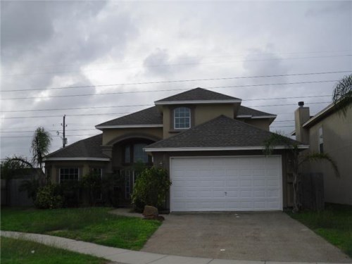 8413 Macarena Dr