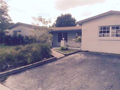 8280 NW 24 CT