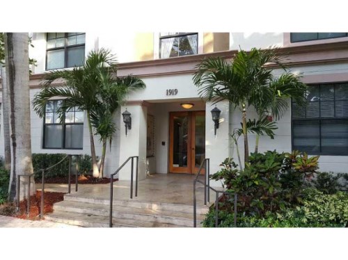 1919 Van Buren St # 612A