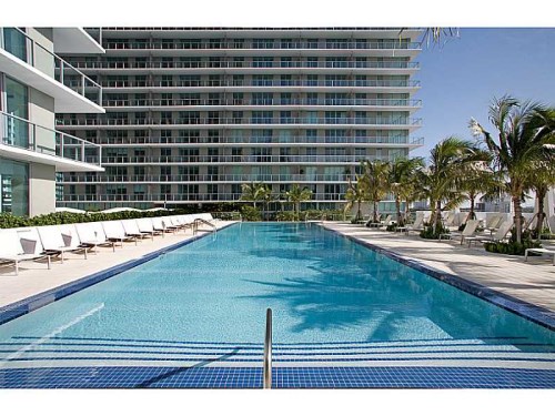 1111 SW 1 AV # 2017-N