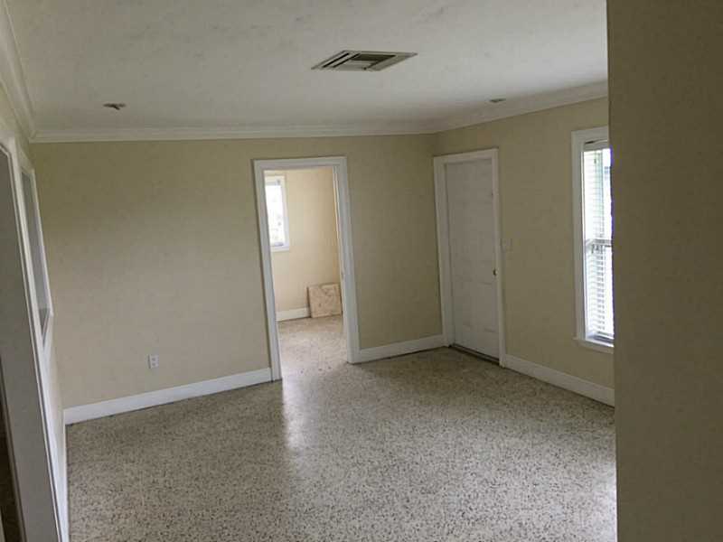 2844 SW 124 PL