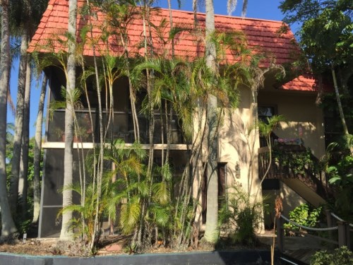 740 NE 199th St Apt 104g
