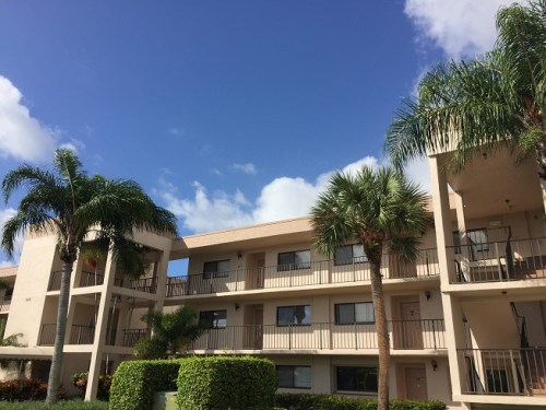 15461 Pembridge Dr Apt 207