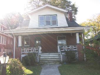 900 East Main St