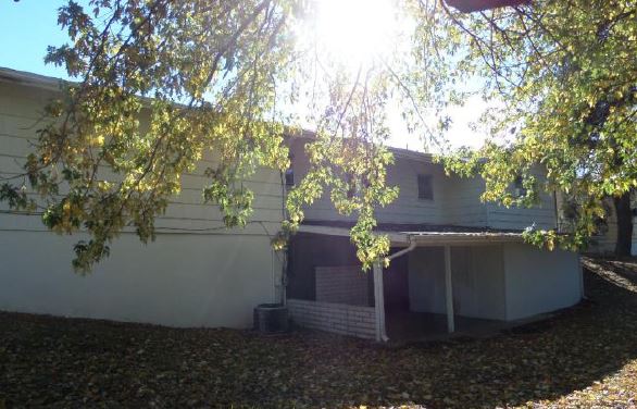 1917 Thompson Ave