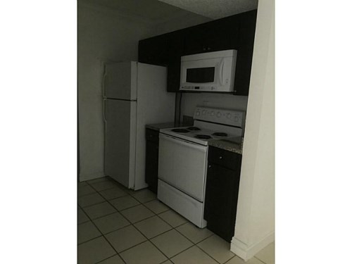 640 NW 114 AV # 102