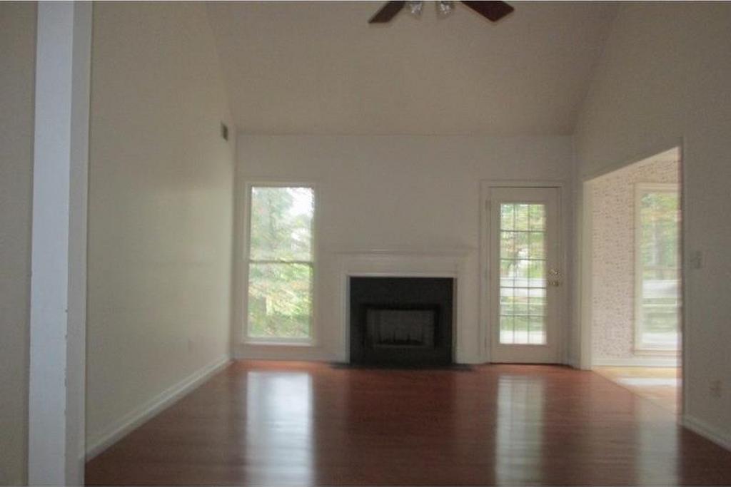 90 Fairview Chase