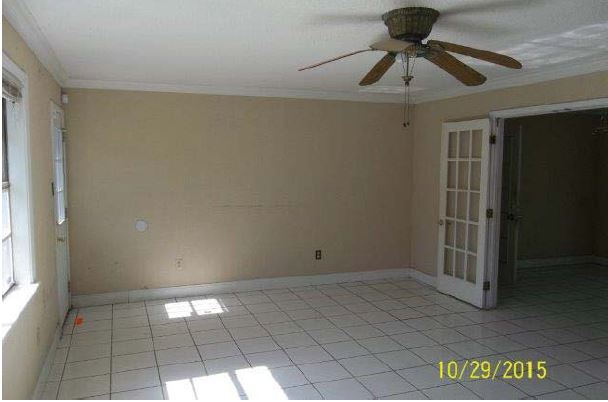 1007 West Nelda Rd