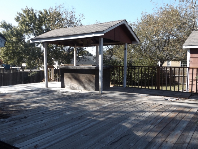 613 Sutters Mill Rd