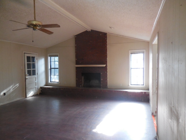 1006 Roselawn Cir