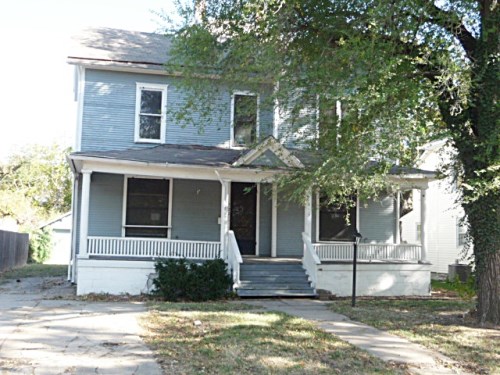 122 S Poplar St