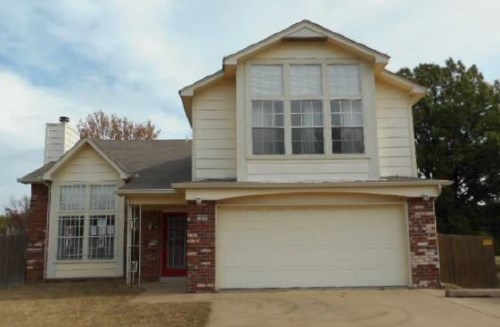 1613 W Seminole Pl