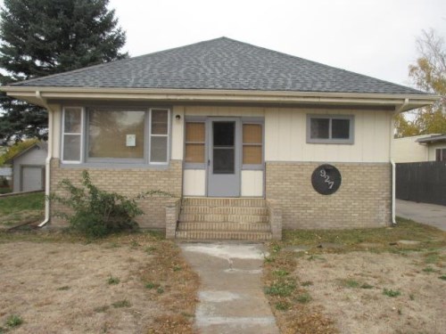 927 Main St