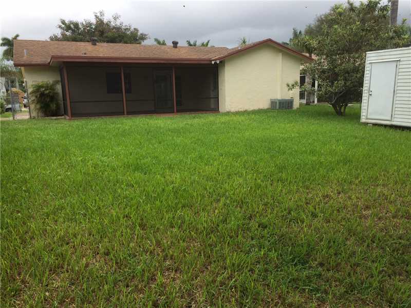 634 NE 2ND PL
