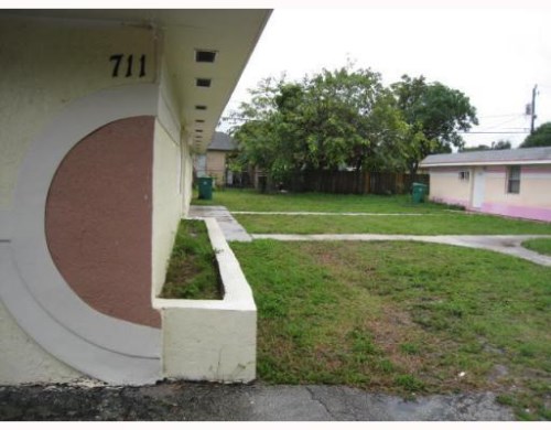 711 SW 6 ST # 2