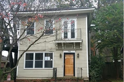 719 4th Ave SE