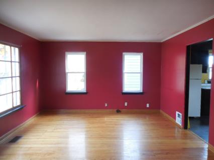 5101 Sweetser Ave