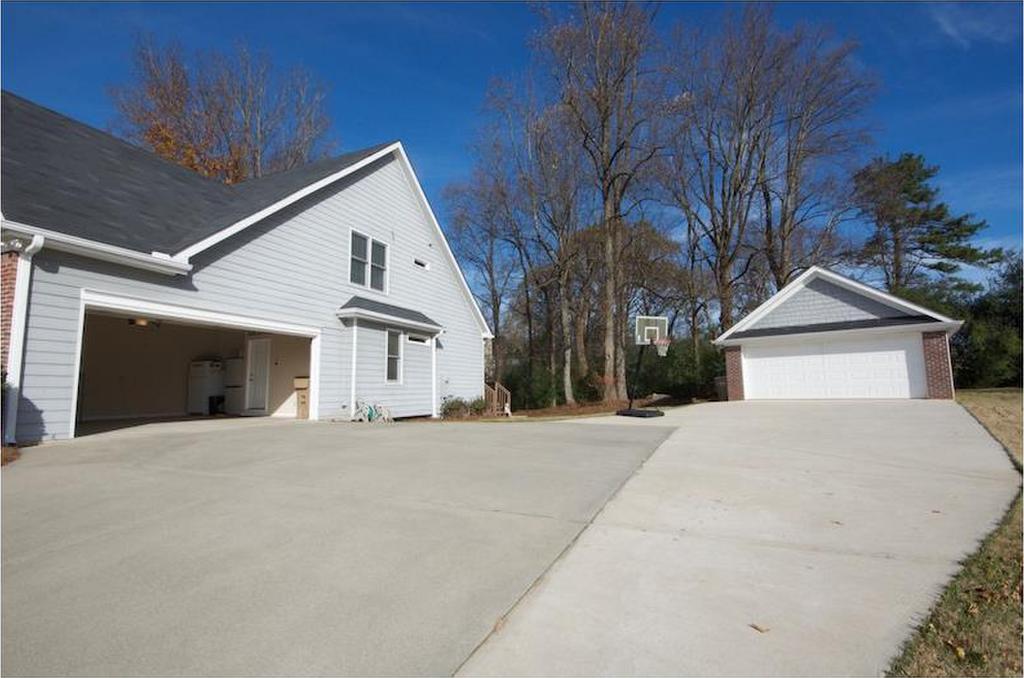 8930 Riverwood Lane