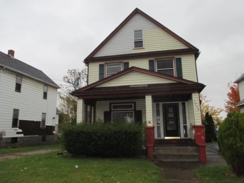 1744 Midland Ave