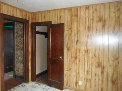 215 Wedeking Avenu