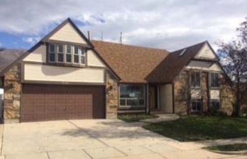321 S 850 East