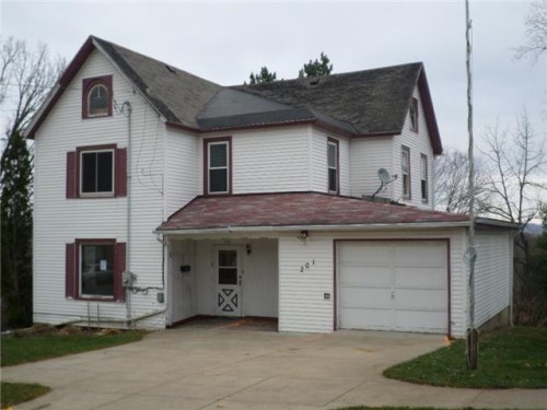 201 Spring St