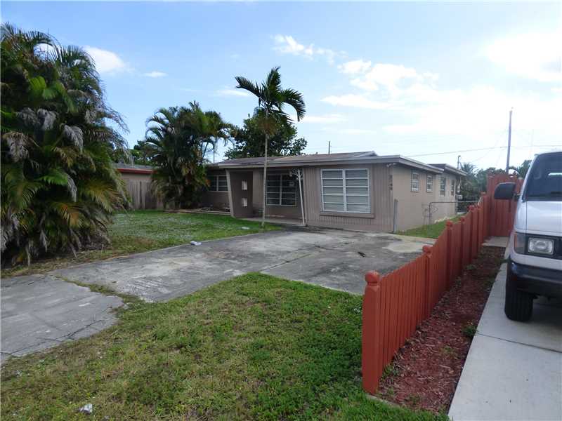 2748 SW 46TH CT