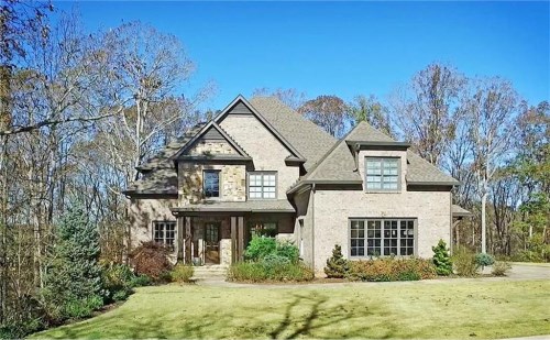 392 Hickory Pass