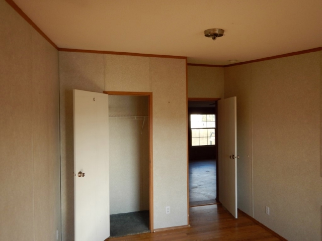 440 Cattail Ct
