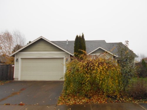 821 Cherrywood Drive N
