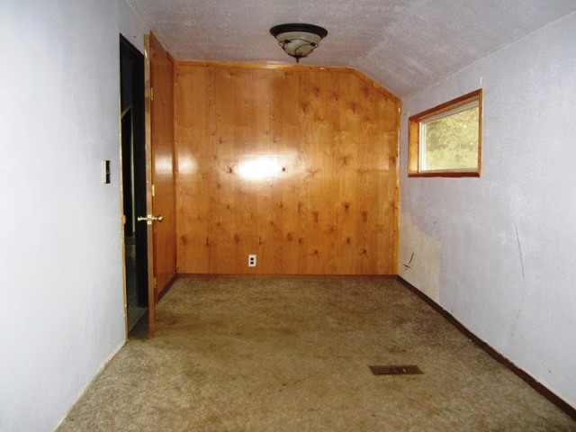 149 NW 4th St