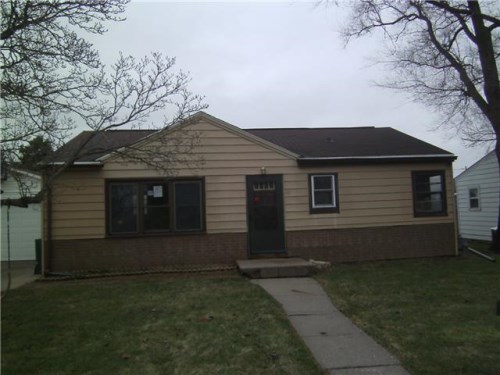 10 Marian Dr