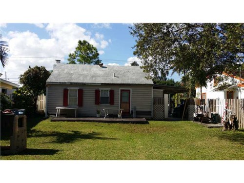2735 SW 64 AV