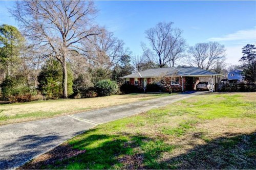 3115 Meadowood Lane
