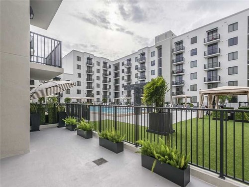 2101 SW 67 Ave # 226