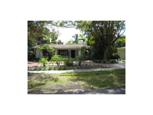 8045 SW 62 CT
