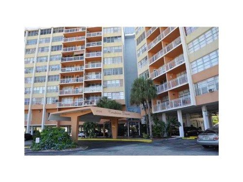 2025 NE 164 ST # 401