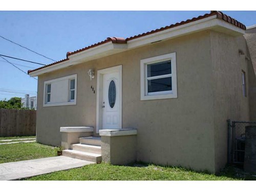426 NW 20 AV # 426