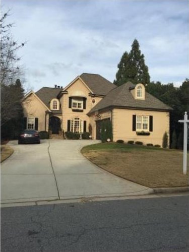 220 Windsor Gate Cove