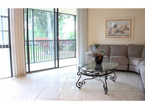 3101 N Country Club Dr # 102