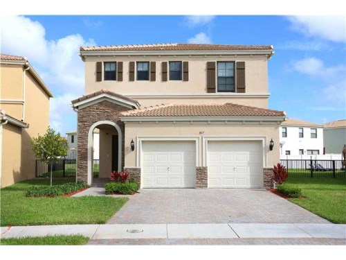 817 NE 191 Terrace # 817