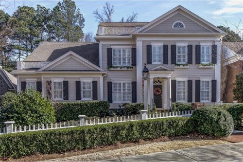 5213 Bradford Circle