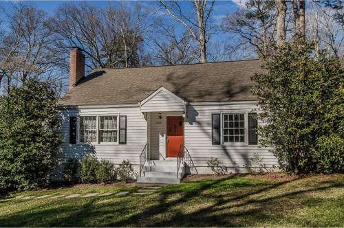 1302 Roxboro Drive Ne