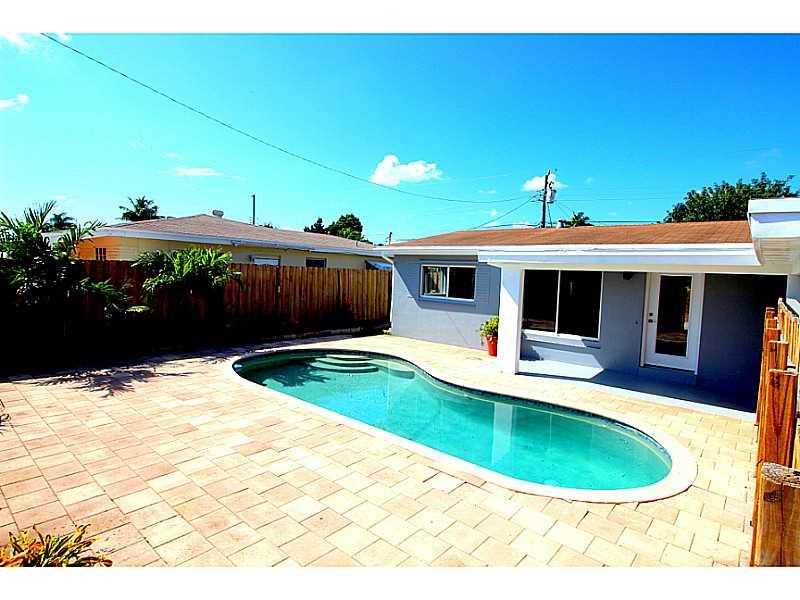 4771 NE 5TH TE